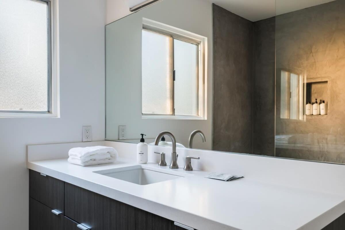 Hidden Valley Cottage - Modern Home In Jt Hot Tub Joshua Tree Exterior photo